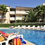 Residhotel Mayflower Apart Otel 3*