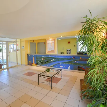 Aparthotel Residhotel Mayflower 3*