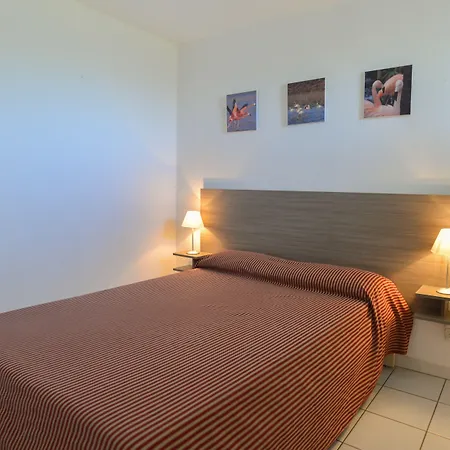 Апарт-отель Residhotel Mayflower 3*