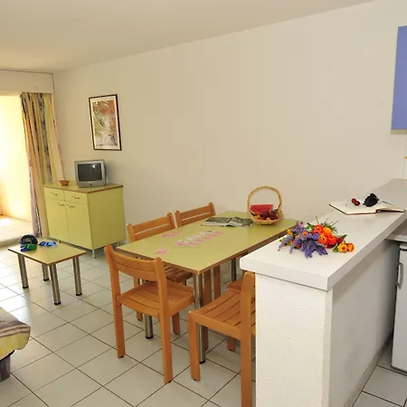 Residhotel Mayflower Апарт-отель Ле-Гро-дю-Руа