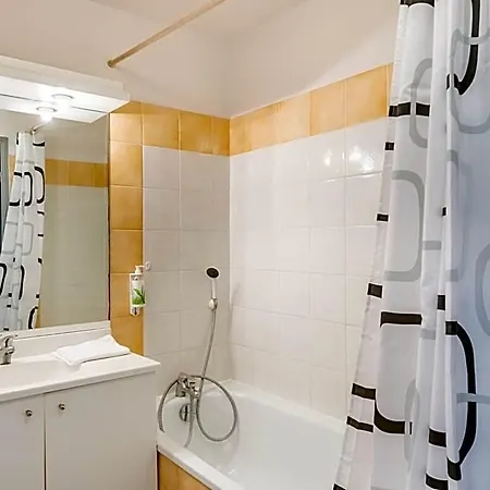 Ξενοδοχείο με διαμερίσματα Residhotel Mayflower