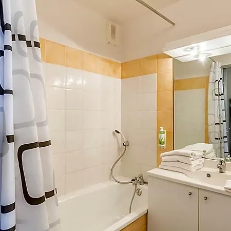 Residhotel Mayflower Ξενοδοχείο με διαμερίσματα Le Grau-du-Roi