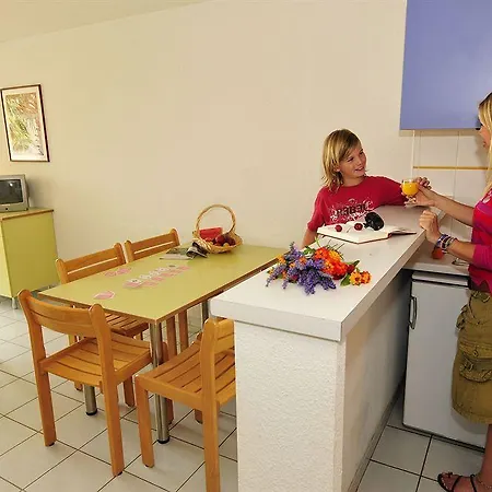 Residhotel Mayflower מלון דירות