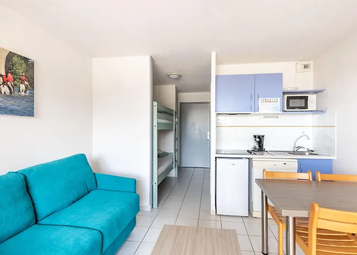 Residhotel Mayflower Ξενοδοχείο με διαμερίσματα 3*